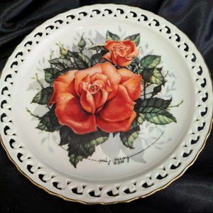 Vintage Limited Ed 1988 The Hamilton Collection Coral Cluster Siged